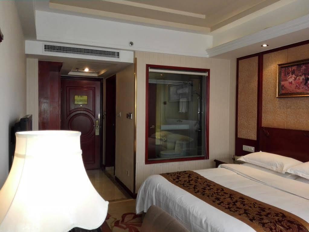 Vienna Hotel Nanyang People Road Eksteriør bilde